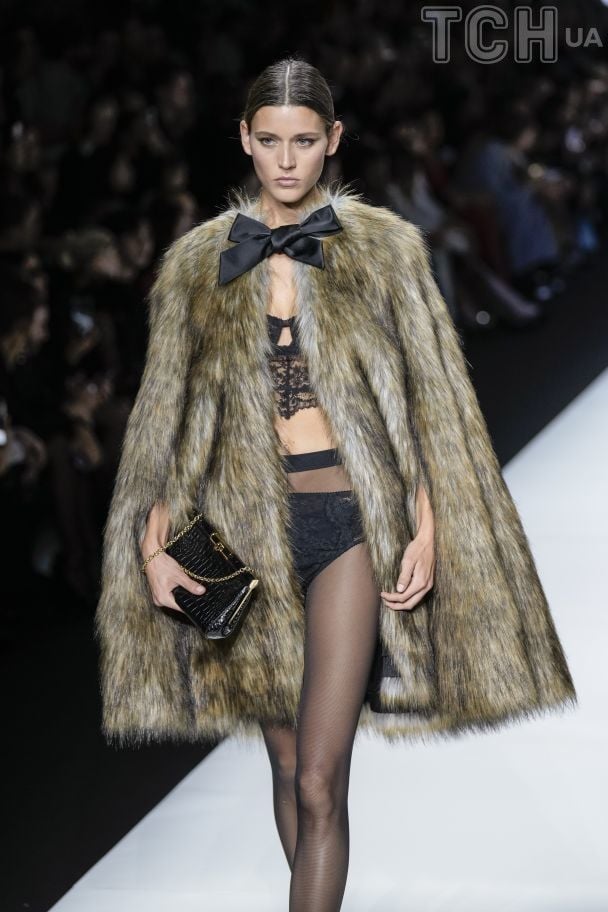 Главная интрига Недели моды в Милане: первая коллекция Сабато де Сарно для Gucci весна-лето 2024