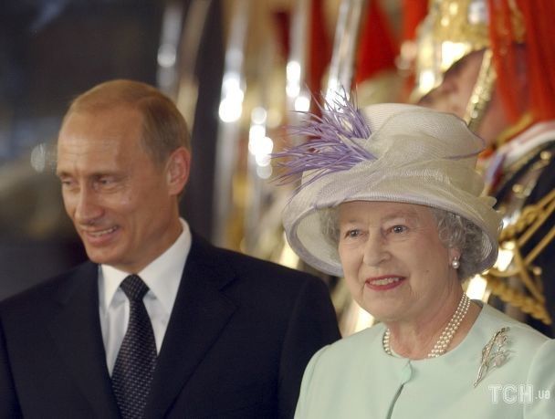 Путін та королева Єлизавета II / © Associated Press