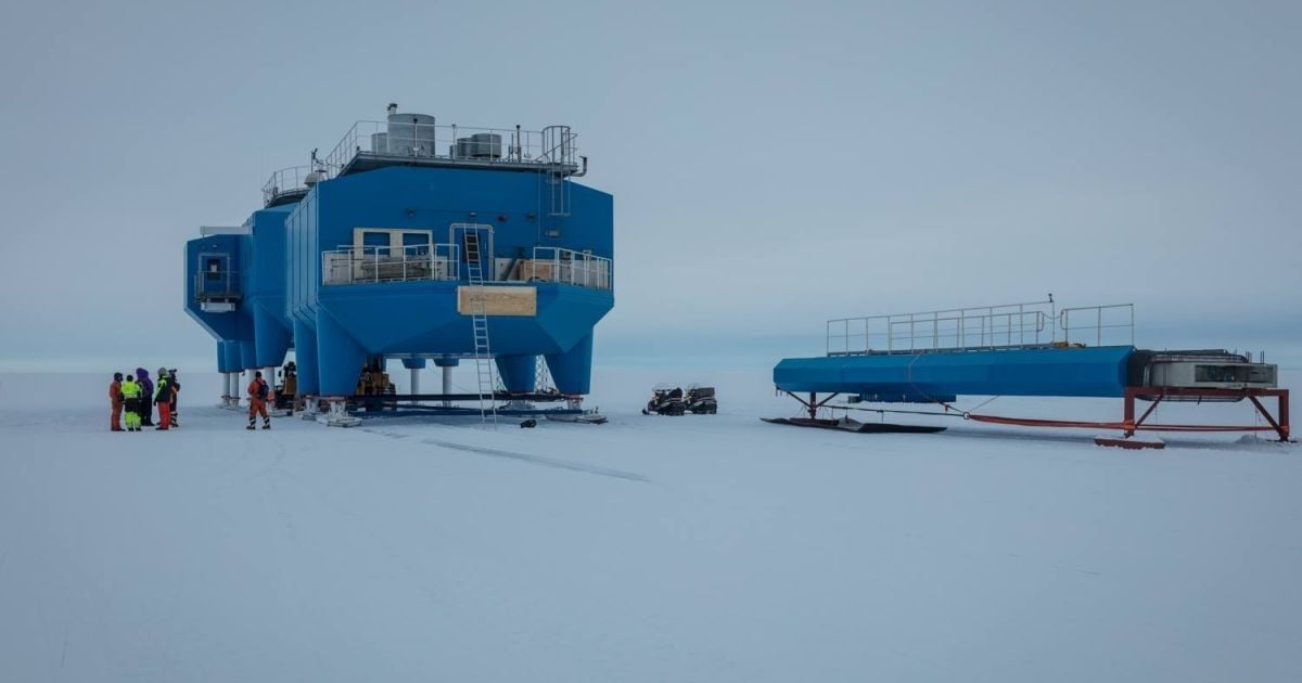 Литва имеет научную станцию в антарктиде. Зимние научные станции. Научные станции на сваях. Антарктида погода. Антарктида температура сейчас.