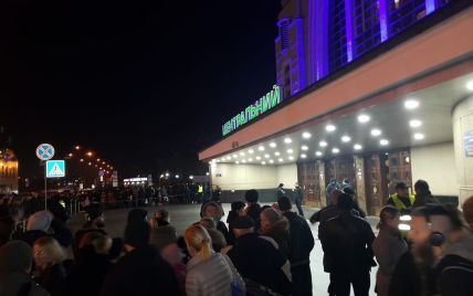 В Киеве заминировали железнодорожный вокзал - соцсети