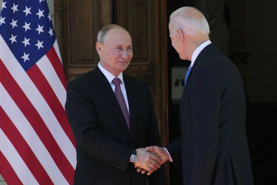 "Наступні 6-12 місяців покажуть, чи вдалося РФ і США запустити стратегічний діалог" - Байден