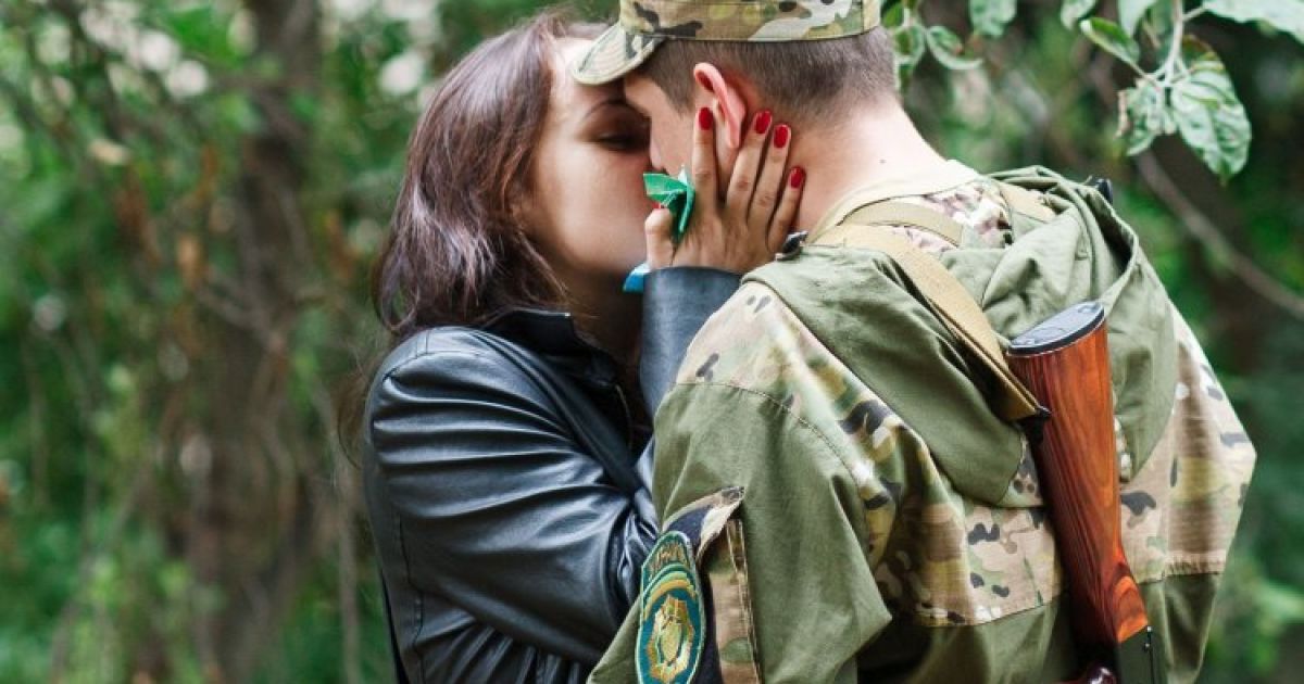 Бойцы "Ивано-Франковска" отправились в зону АТО. / © УНИАН