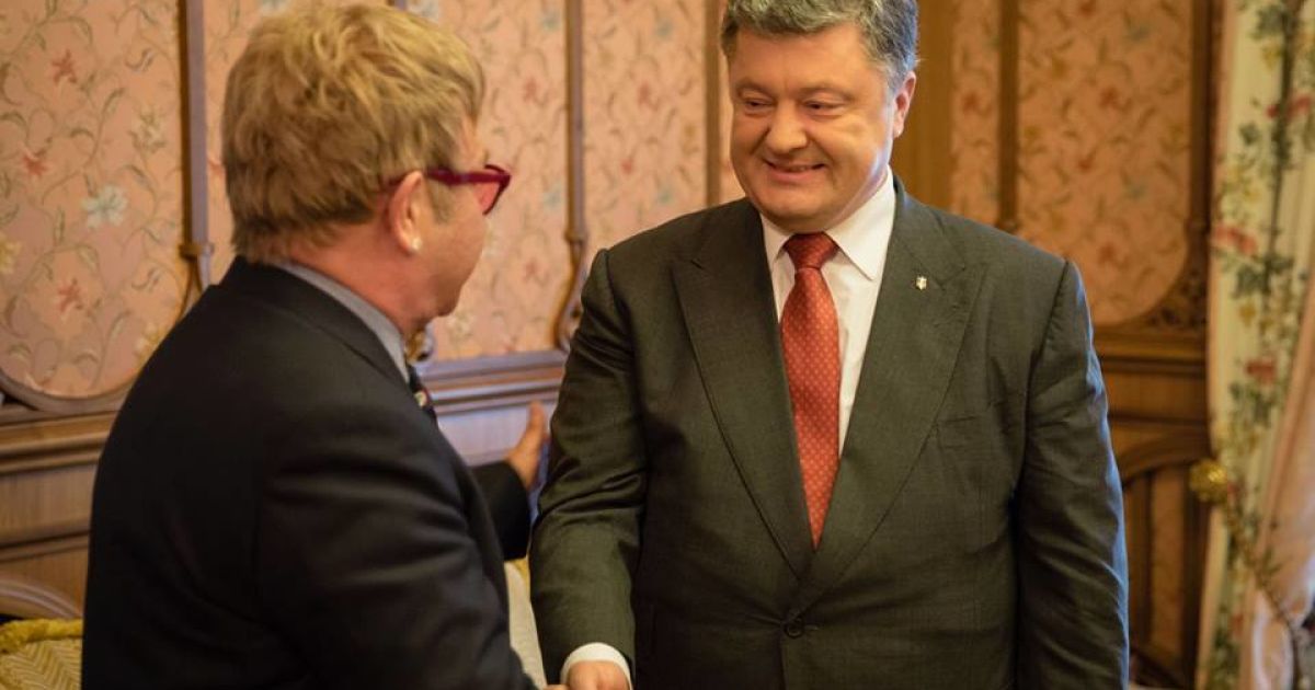 Порошенко встретился с Элтоном Джоном. / © Facebook / Петр Порошенко