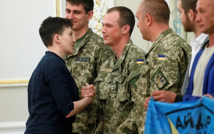 Савченко с сестрой приехала в комитеты Верховной Рады