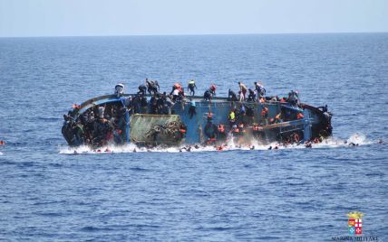 45 мігрантів загинули унаслідок аварії судна біля берегів Італії