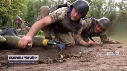 Съемочная группа ТСН попала под обстрел на позиции у пушки М777