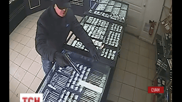 Бандитів, які пограбували ювелірну крамницю в Сумах, затримали на Донбасі