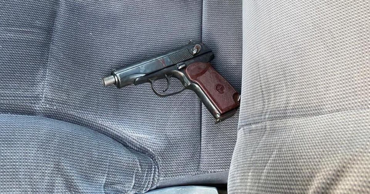 В Днепре полицейская выстрелила себе в голову в служебном кабинете