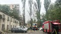 У Києві з-під завалів дістають живу людину