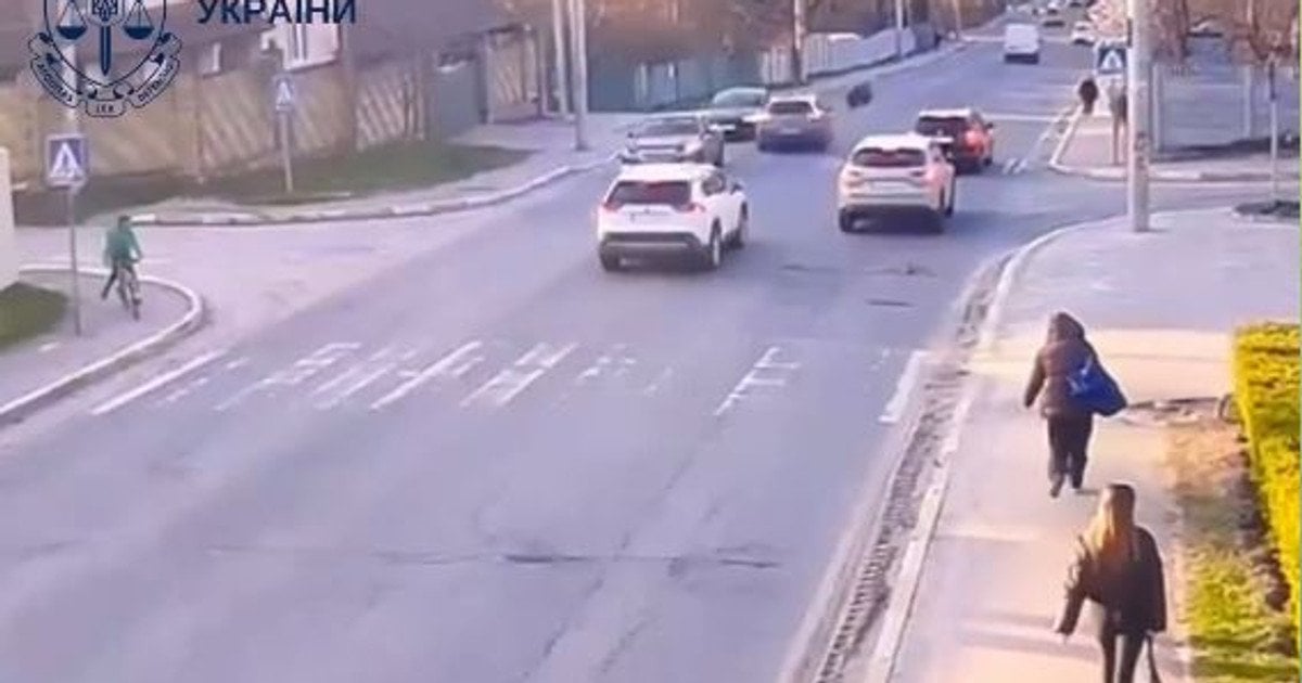 На Київщині водій збив 13-річну дівчинку: дитина в комі (відео)