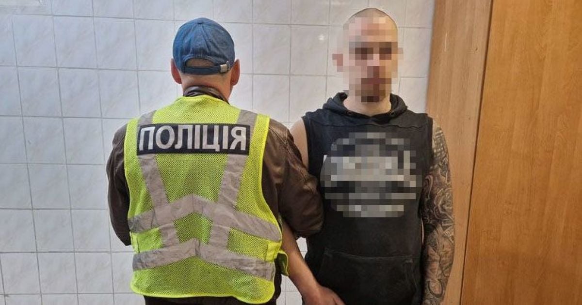 В Киеве мужчина избивал и мучил сожительницу
