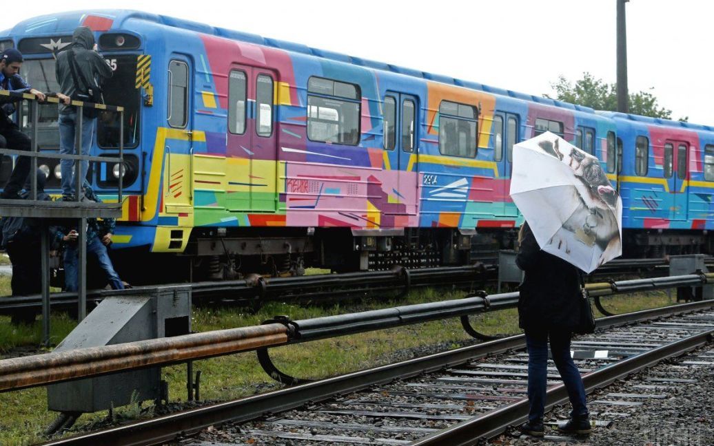 Поезд будет курсировать на красной ветке / © Reuters