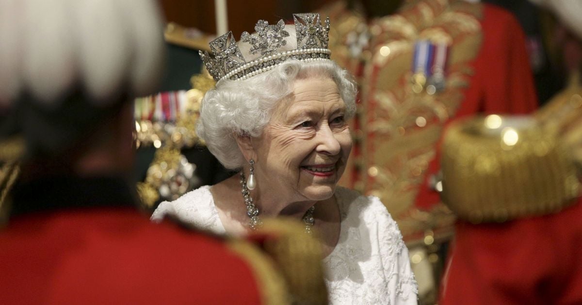 Внука Елизаветы II заподозрили в коррупции за организацию приема почти за миллион долларов