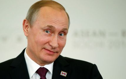 Российский комментатор "дал послушать" зрителям национального канала РФ хит про Путина