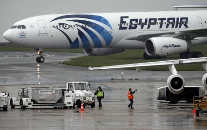 Стали відомі перші дані з бортового самописця EgyptAir