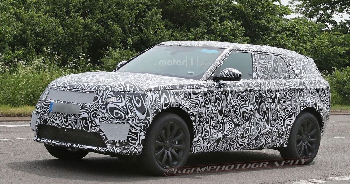 Land Rover вывел на тесты новый кроссовер