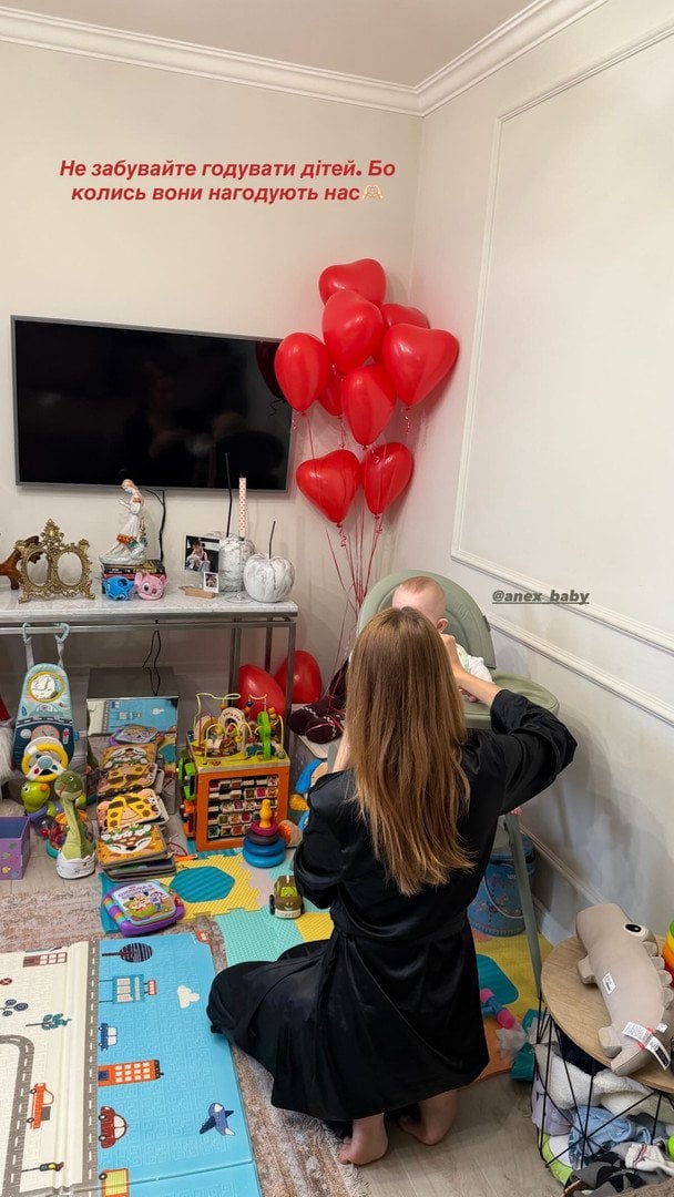 Леся Никитюк с сыном / © instagram.com/lesia_nikituk