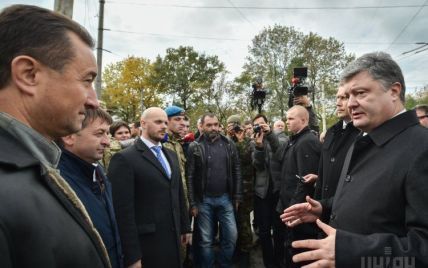 Порошенко хочет через суд вернуть Украине аннексированные месторождения газа