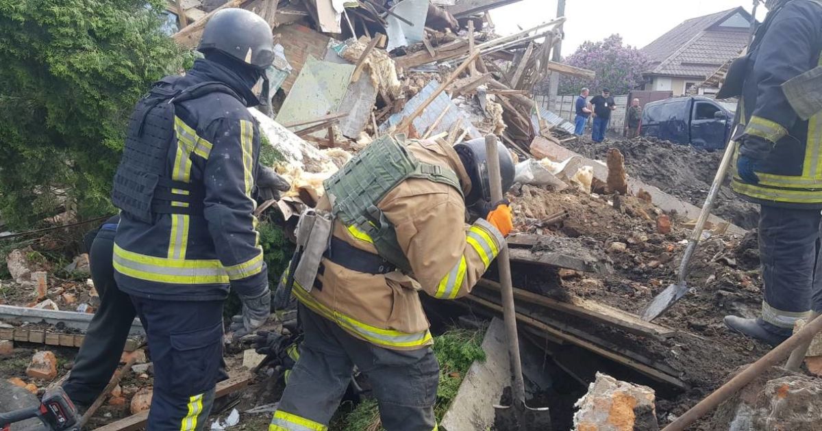 Росіяни 18 травня нанесли ракетний удар по селу під Харковом.
