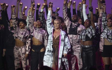 Розкішна сукня Дуа Ліпи та спеціальна нагорода для Pink: як минула церемонія BRIT Awards-2019