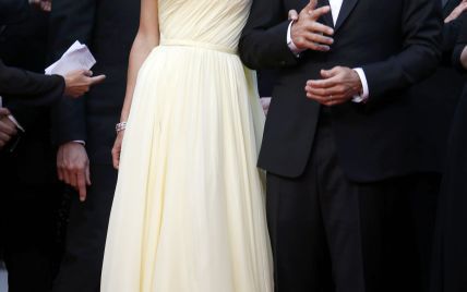 Конфуз на красной дорожке: Амаль Клуни подвело платье