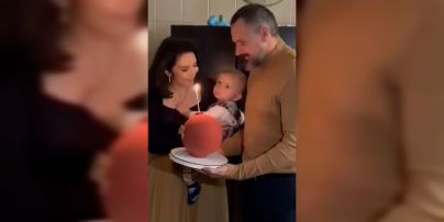 Дружина Олега Сенцова показала, як вони з чоловіком вітали сина з першим днем народження