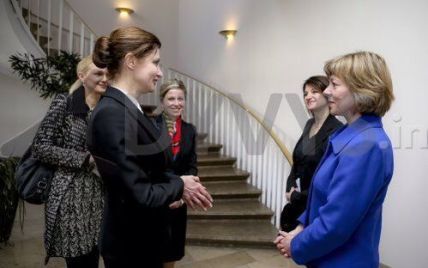 Марина Порошенко приймає в Києві першу леді Німеччини