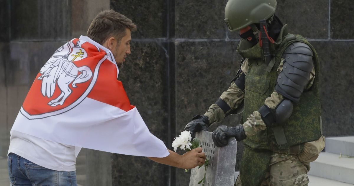 Массовые забастовки, призывы к санкциям и обращения Лукашенко: как в Беларуси прошел шестой день протестов