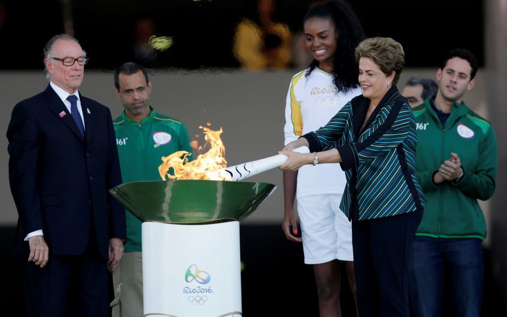 В городе Бразилиа стартовала эстафета олимпийского огня. / © Reuters