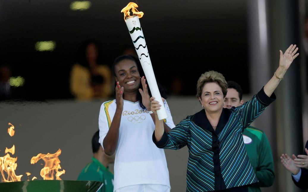 В городе Бразилиа стартовала эстафета олимпийского огня. / © Reuters