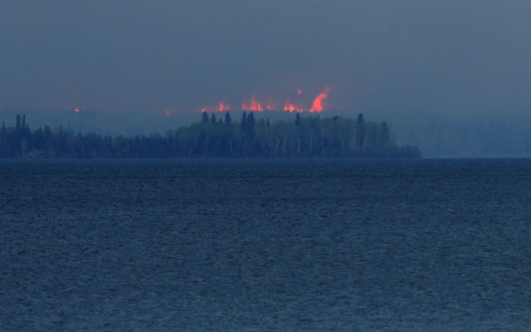 Вогонь охопив тисячі гектарів / © Reuters