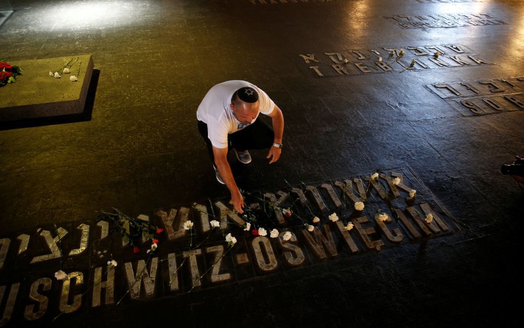 В Ізраїлі згадують жертв Голокосту. / © Reuters