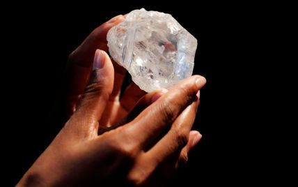 Найдорожчий діамант у світі продали за $ 63 млн