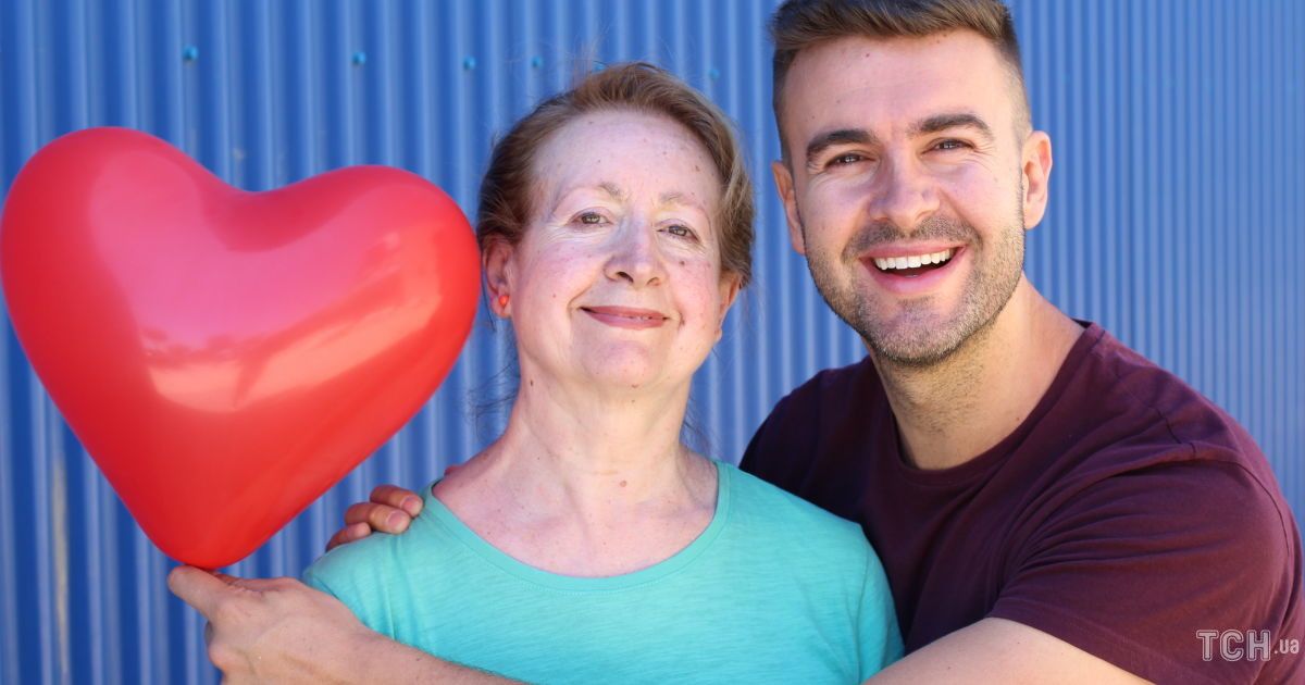 Астролог назвал мужчин Зодиака, которые являются "маменькиными сынками"