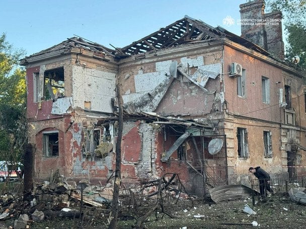 Росіяни атакували житловий квартал у Дніпрі. / © Олександр Ганжа