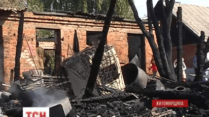 В Коростышеве на Житомирщине сгорело почти два десятка сараев