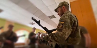 Тарас Тополя растрогал видео, как военные из США и Ирака приняли присягу на украинском языке