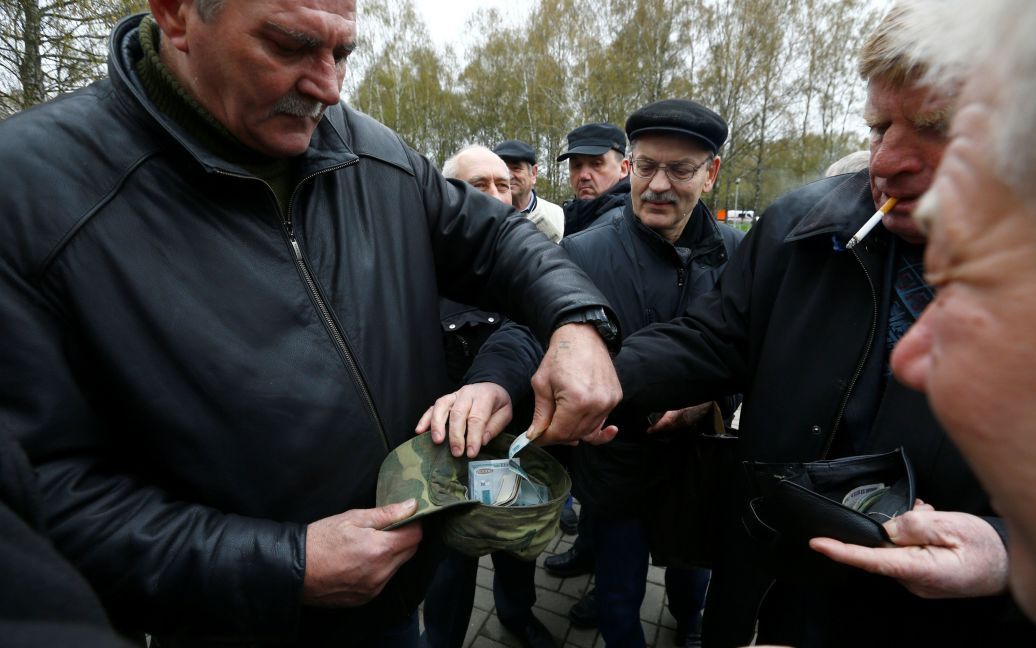 Ліквідатори наслідків аварії на ЧАЕС зібралися у Мінську. / © Reuters