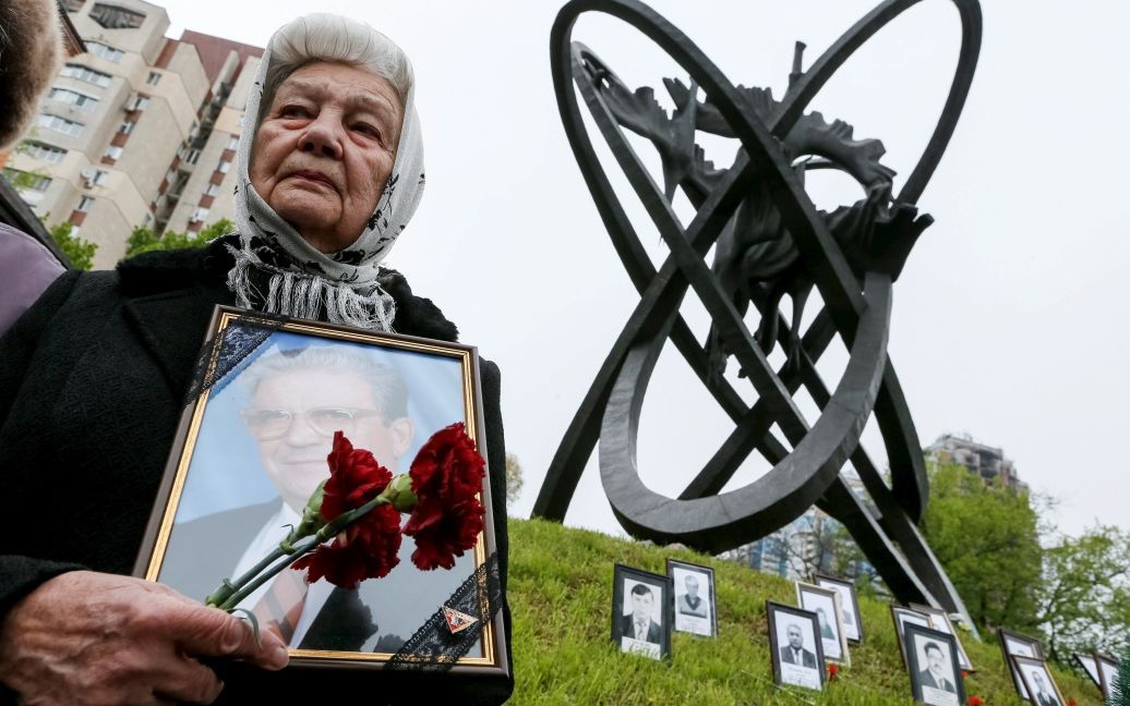 Вшанування жертв Чорнобильської катастрофи у Києві. / © Reuters