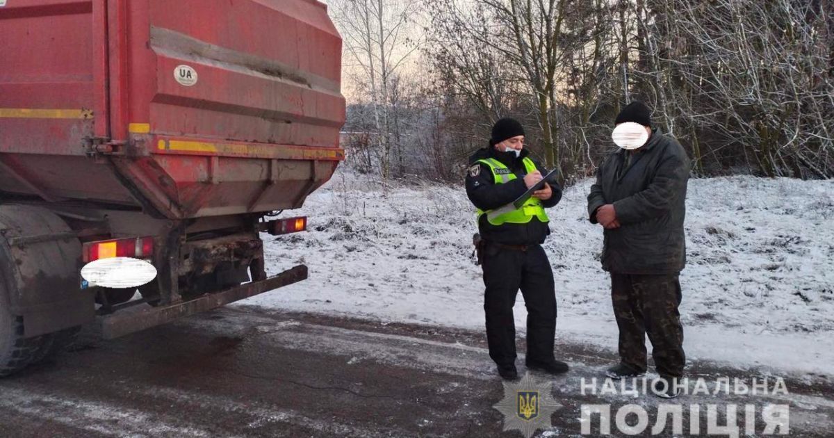 У Чернігівській області сміттєвоз на смерть переїхав 6-річну дівчинку