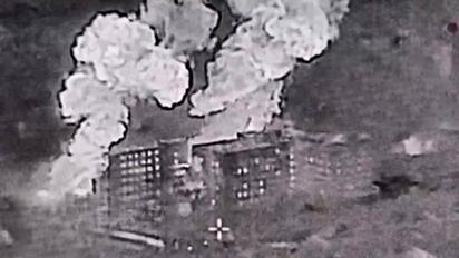 Росіяни показали жахливий момент удару КАБами по онкодиспансеру у Херсоні