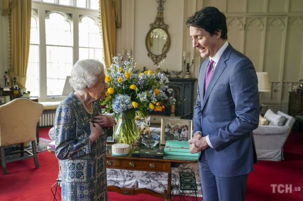 Королева Єлизавета II та Джастін Трюдо / © Associated Press