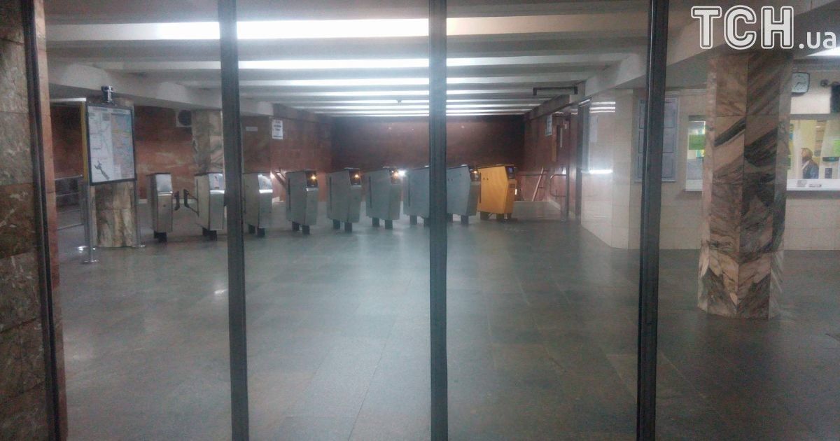 Закрытие метро "Тараса Шевченко" / © ТСН.ua