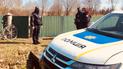На Прикарпатті породілля замотала в ковдру немовля і залишила на сходах: дитина померла у швидкій
