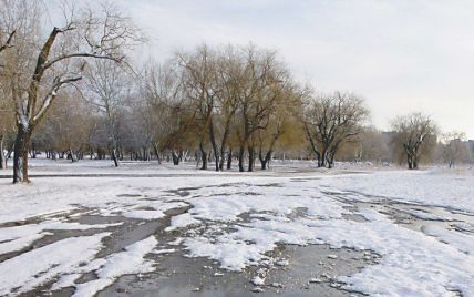 До України повернуться морози та сніг: прогноз погоди на перші весняні вихідні та 8 Березня