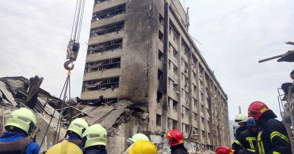 Фото з місця ракетного удару по Краматорську / © Національна поліція України