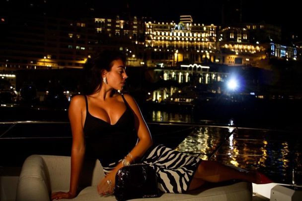  / © instagram.com/georginagio
