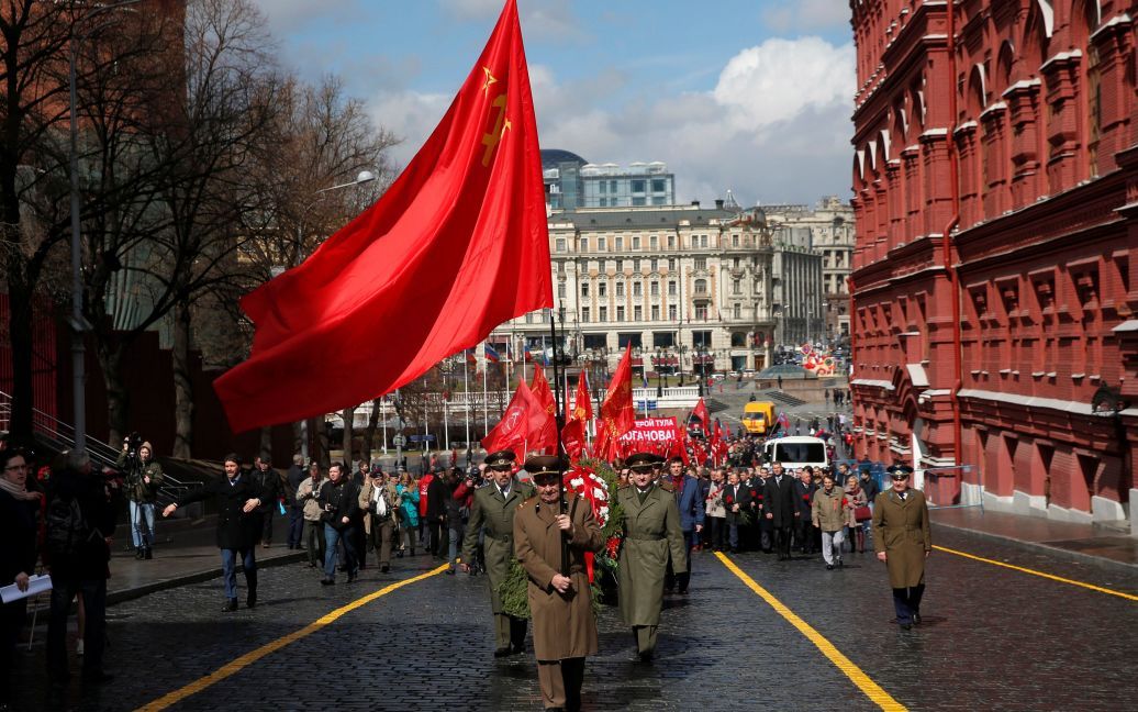 Вшанувати пам&rsquo;ять вождя пролетаріату прийшли сотні мешканців Москви. / © Reuters