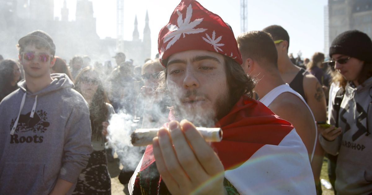 В Канаде хотят легализовать марихуану