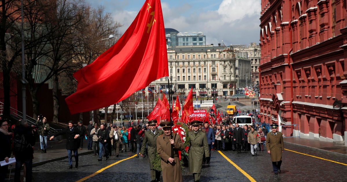 Вшанувати пам&rsquo;ять вождя пролетаріату прийшли сотні мешканців Москви. / © Reuters